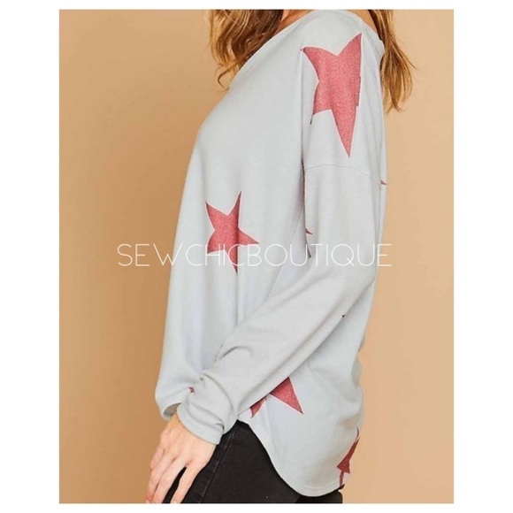 Gray Brushed Tunic w/ Burgundy Star Print - Picture 5 of 7